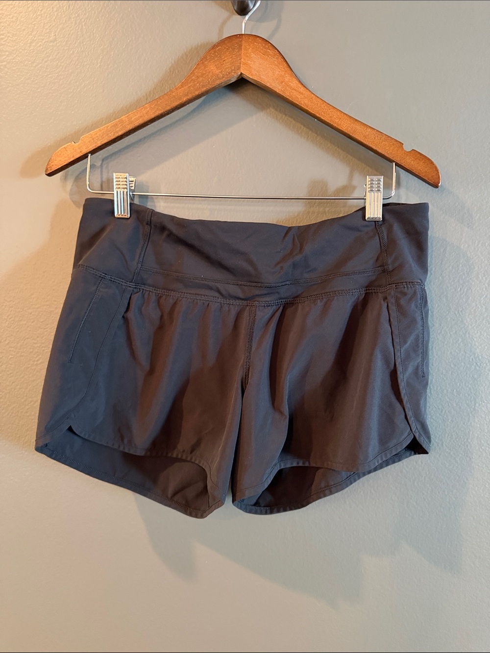 lululemon athletica women's athletic shorts - black
